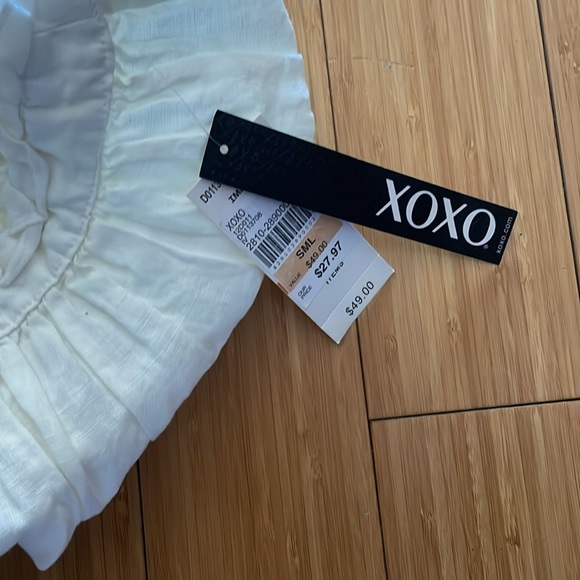 Brand new XOXO off white color skirt - size small - Picture 5 of 5